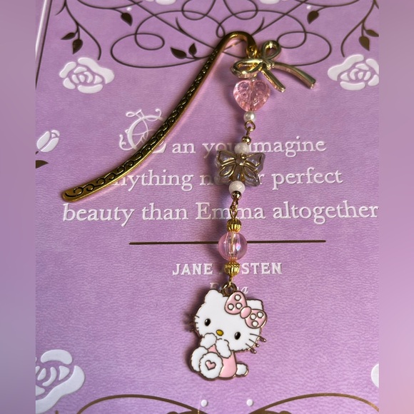 *2 for $20* Hello Kitty Gold and Pink Charm Beaded Bookmark - Picture 4 of 7